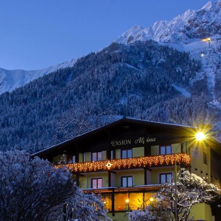Cafe Pension Alpina Innsbruck Exteriör bild