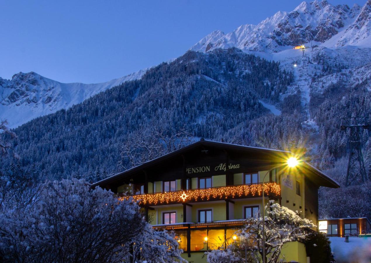 Cafe Pension Alpina Innsbruck Exteriör bild