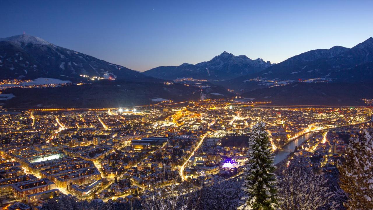 Cafe Pension Alpina Innsbruck Exteriör bild