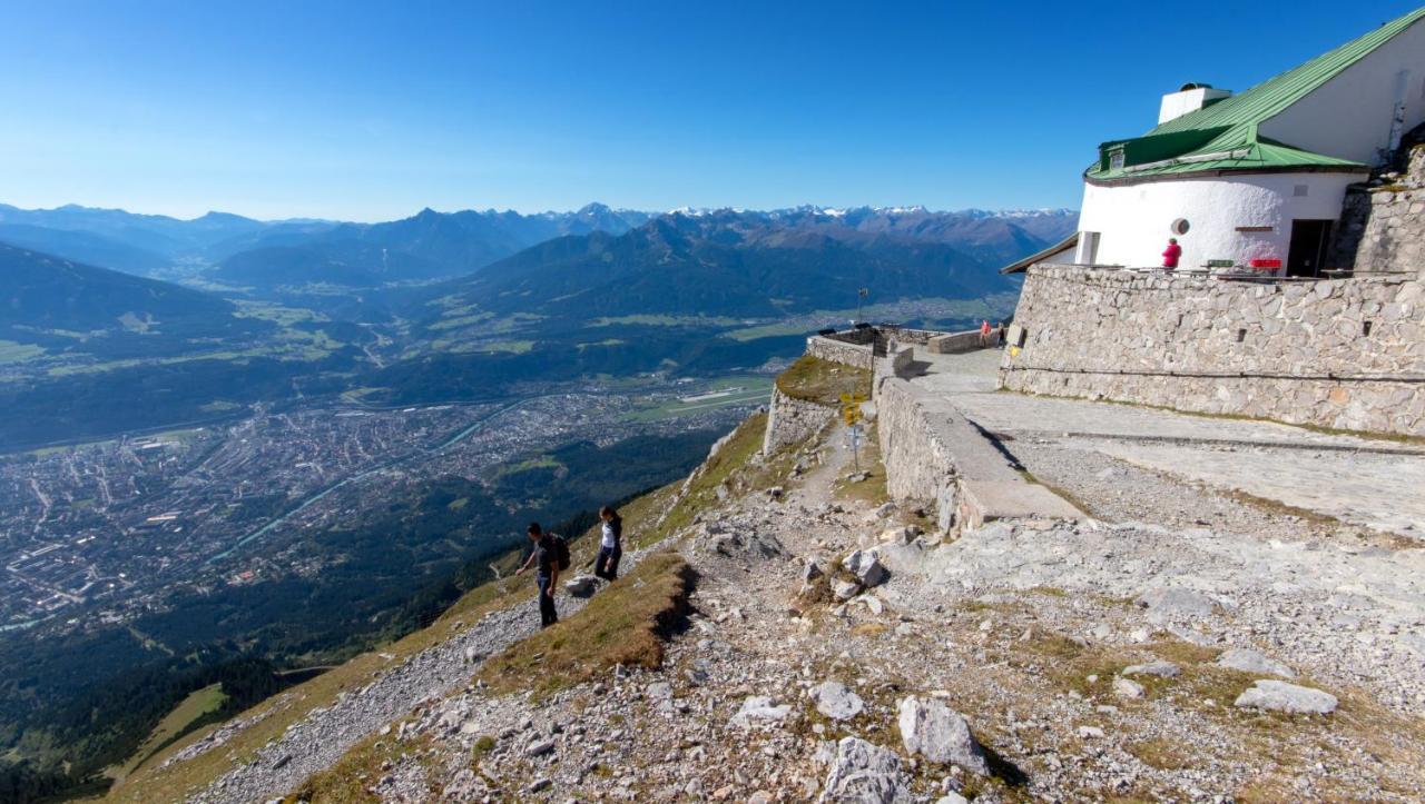 Cafe Pension Alpina Innsbruck Exteriör bild