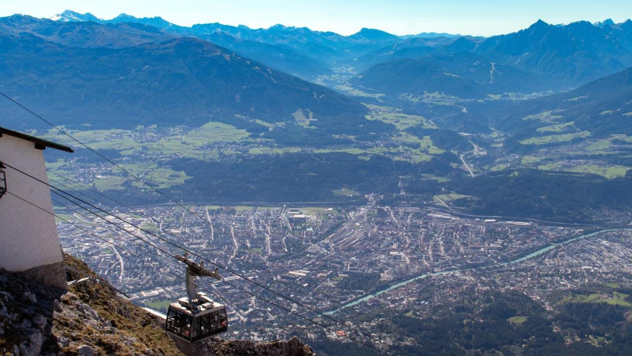 Cafe Pension Alpina Innsbruck Exteriör bild